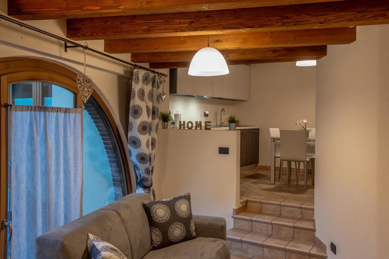L'Atelier Du Temps - Les Greniers Appartements Aosta Eksteriør bilde