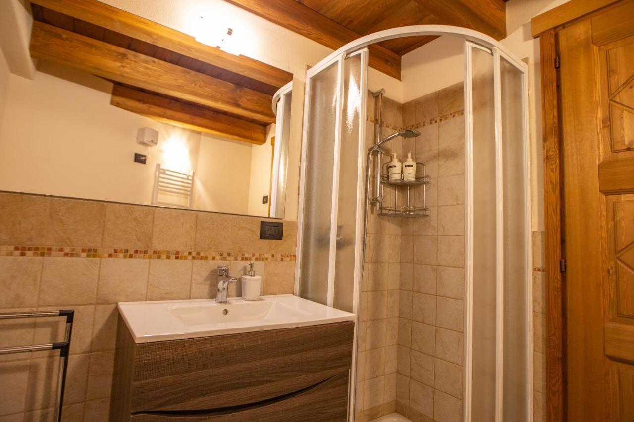L'Atelier Du Temps - Les Greniers Appartements Aosta Eksteriør bilde