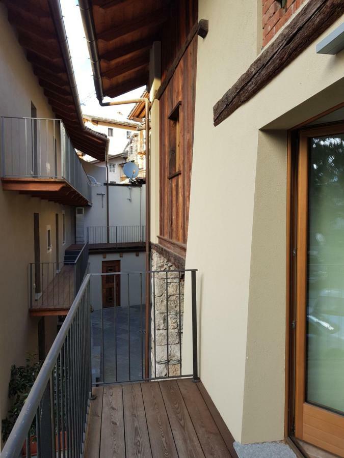 L'Atelier Du Temps - Les Greniers Appartements Aosta Eksteriør bilde