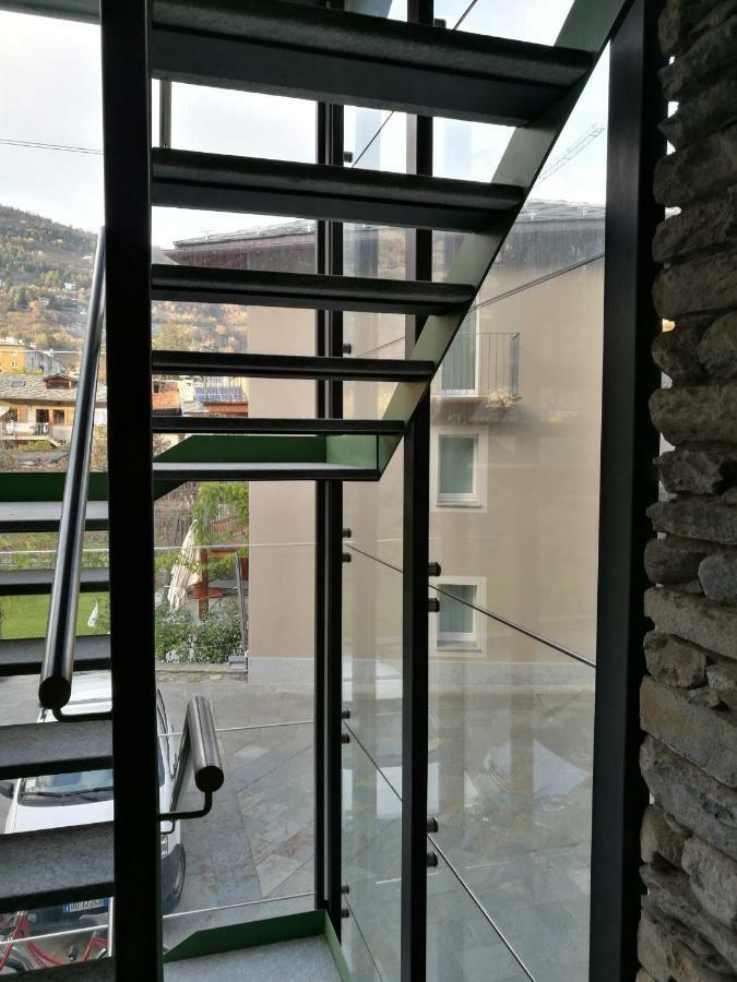 L'Atelier Du Temps - Les Greniers Appartements Aosta Eksteriør bilde
