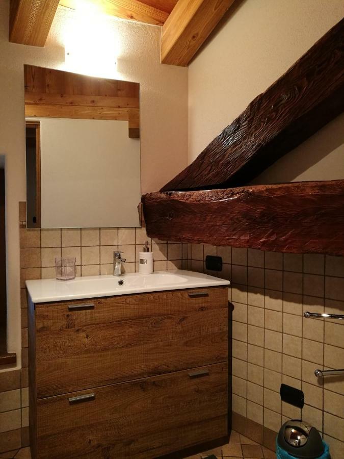 L'Atelier Du Temps - Les Greniers Appartements Aosta Eksteriør bilde
