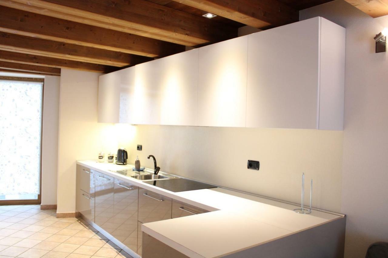 L'Atelier Du Temps - Les Greniers Appartements Aosta Eksteriør bilde