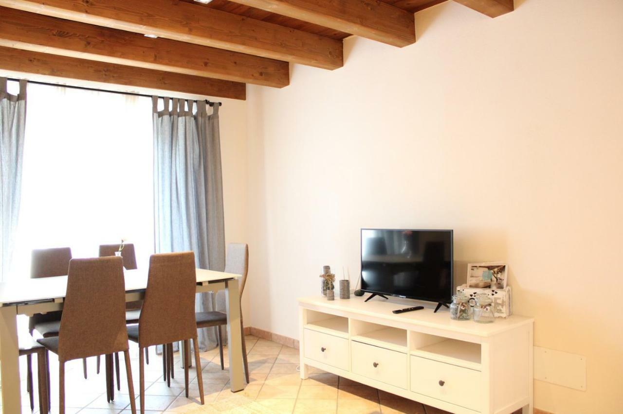 L'Atelier Du Temps - Les Greniers Appartements Aosta Eksteriør bilde