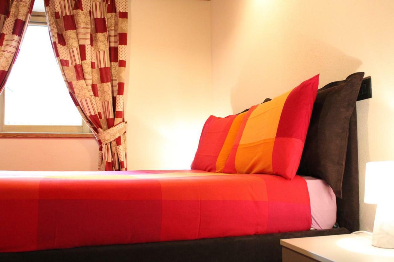 L'Atelier Du Temps - Les Greniers Appartements Aosta Eksteriør bilde